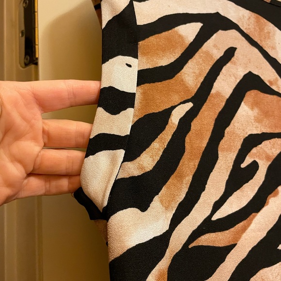 Tiger stripes top - Picture 2 of 3